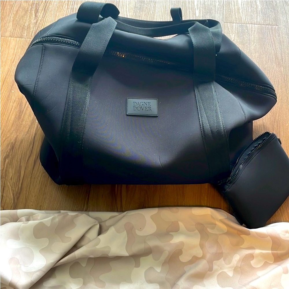 DAGNE DOVER LANDON NEOPRENE CARRYALL / DUFFLE BAG XL